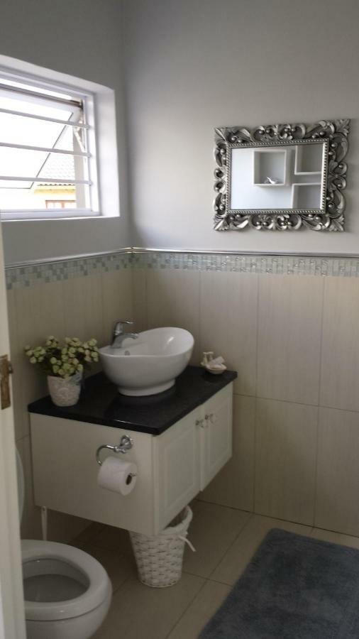 29 Carissa Street Διαμέρισμα Somerset West Εξωτερικό φωτογραφία